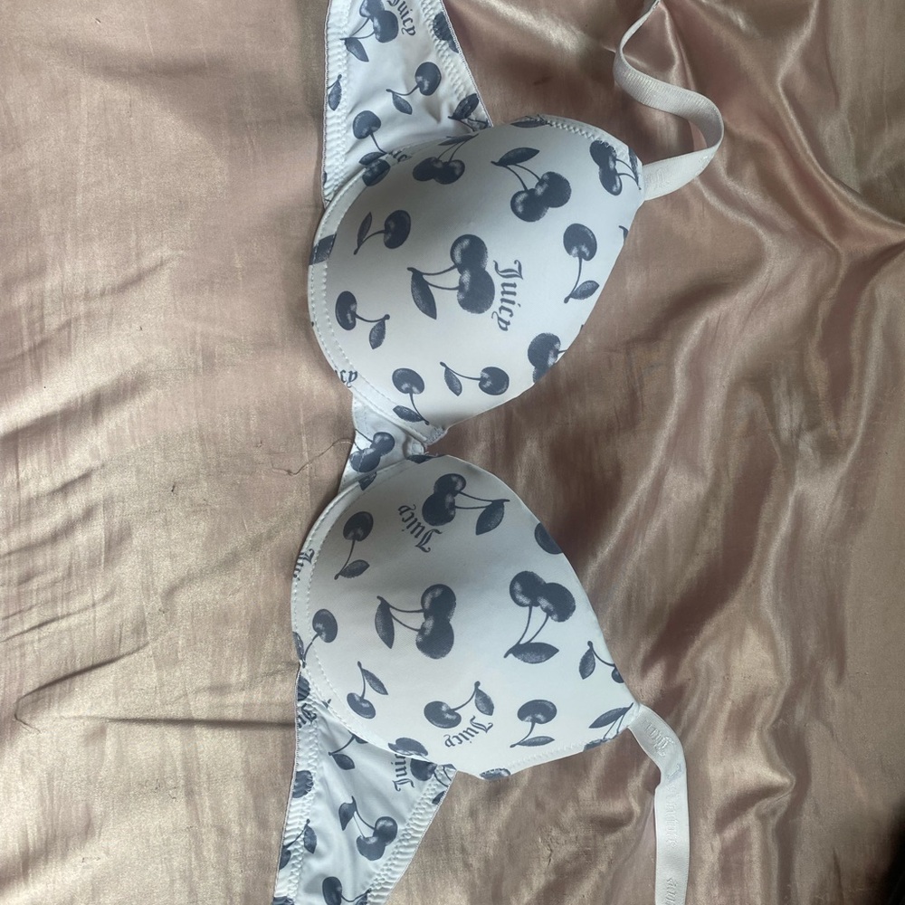 Juicy Couture Light white and black